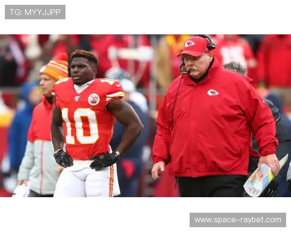 球员流动受严苛限制,必须效力满七年才能自由转会 球员流动受严苛限制,必须效力满七年才能自由转会