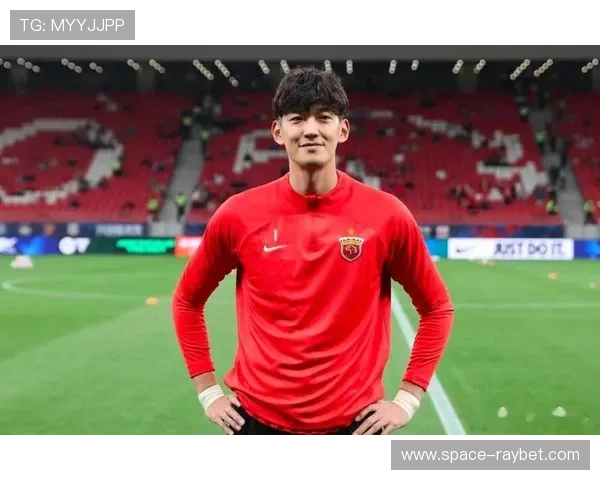 海港门将位置竞争：颜骏凌与陈威谁将占据主力？